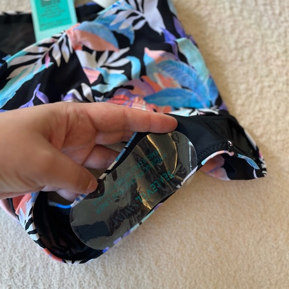 NWT Sea Level Botanica Cross Front Top & Retro High Waist Bottom 4-6 - Picture 10 of 15